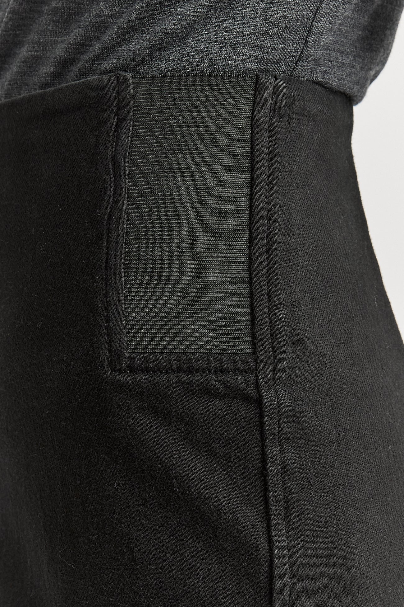 Elastic waist black jeans