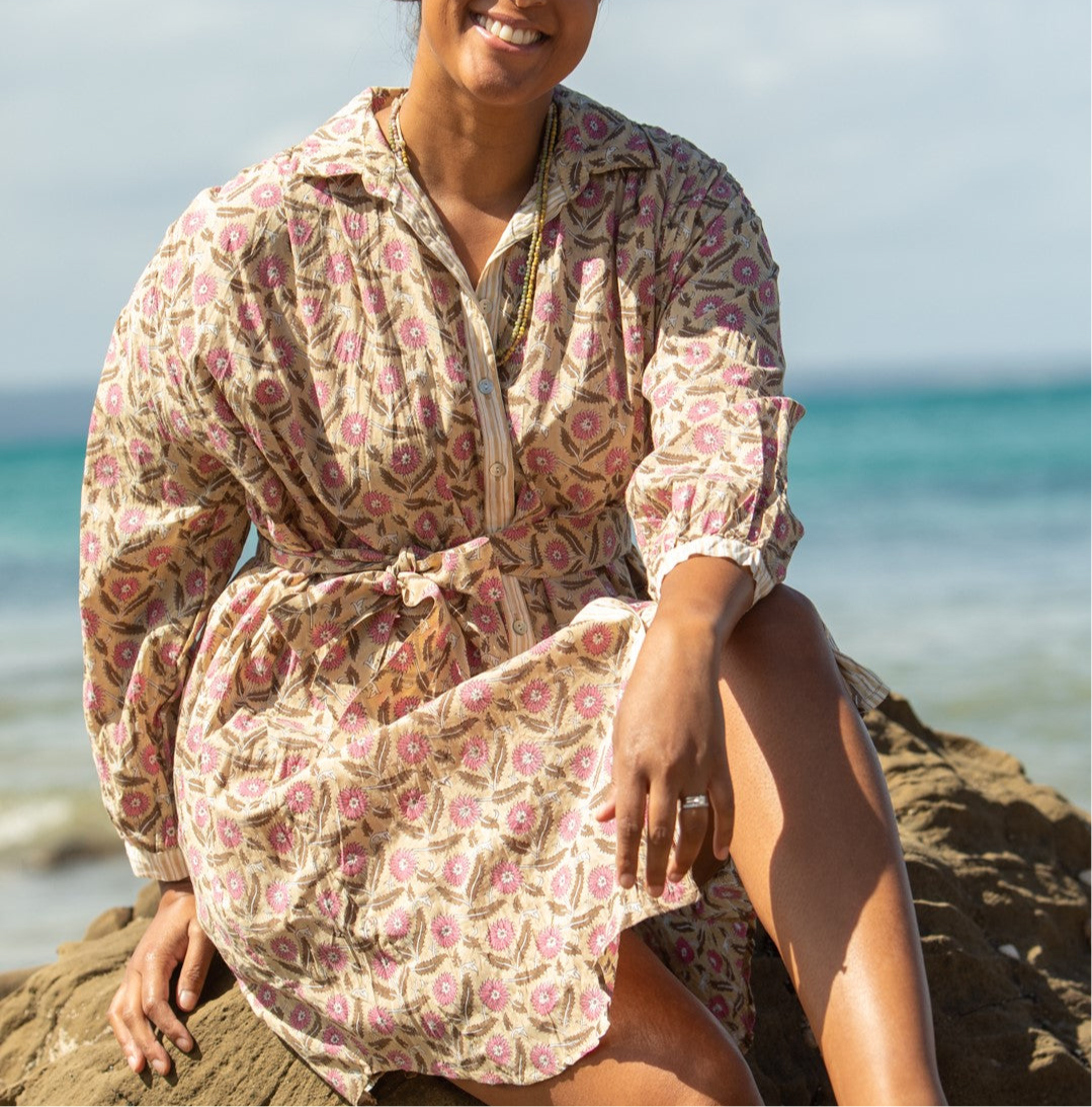 Mandalay Designs - Daisy Chain Shirtmaker - Wheat