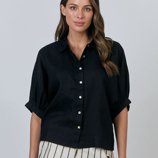 Woman wearing Naturals by O&J's 3/4 Sleeve Shirt in Black Linen