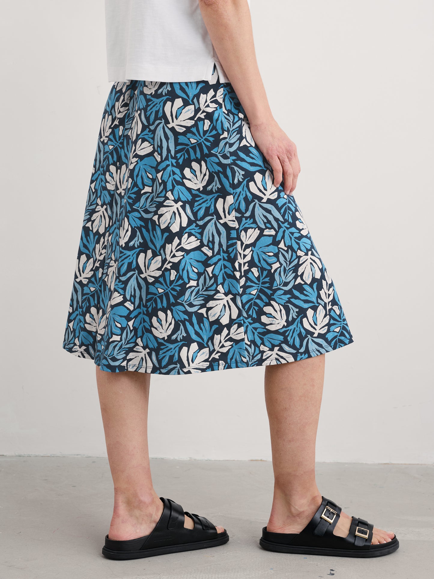 Back of the Rose cotton midi Skirt by SEASALT in Cut Out Seaweed Maritime blue