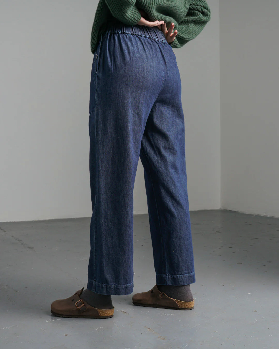 Neat fitting denim pants for women.