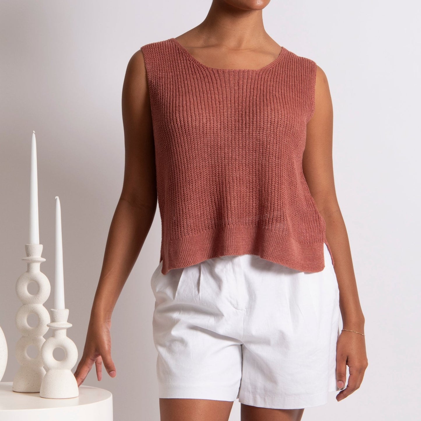 Bridge and Lord Summer knit top in terracotta. 100% linen.