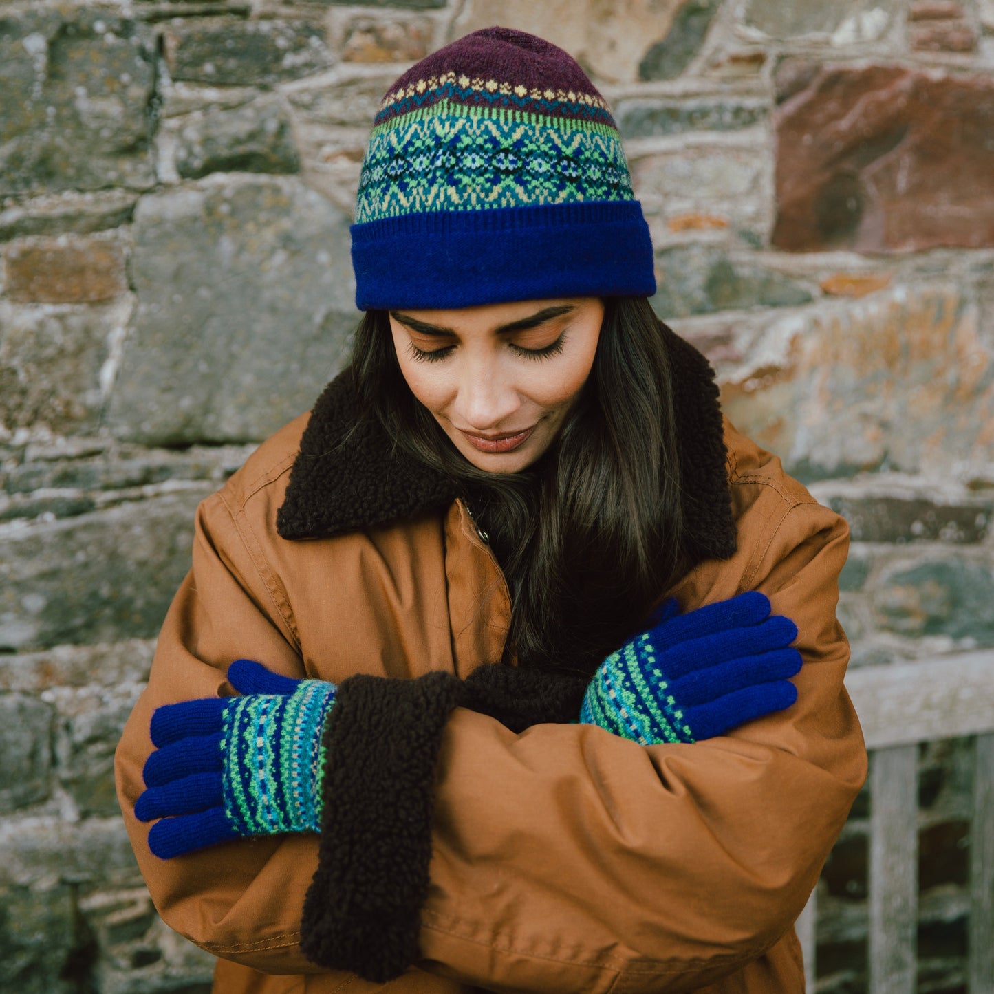 Eribé's Alloa Beanie and gloves in Sirius for women