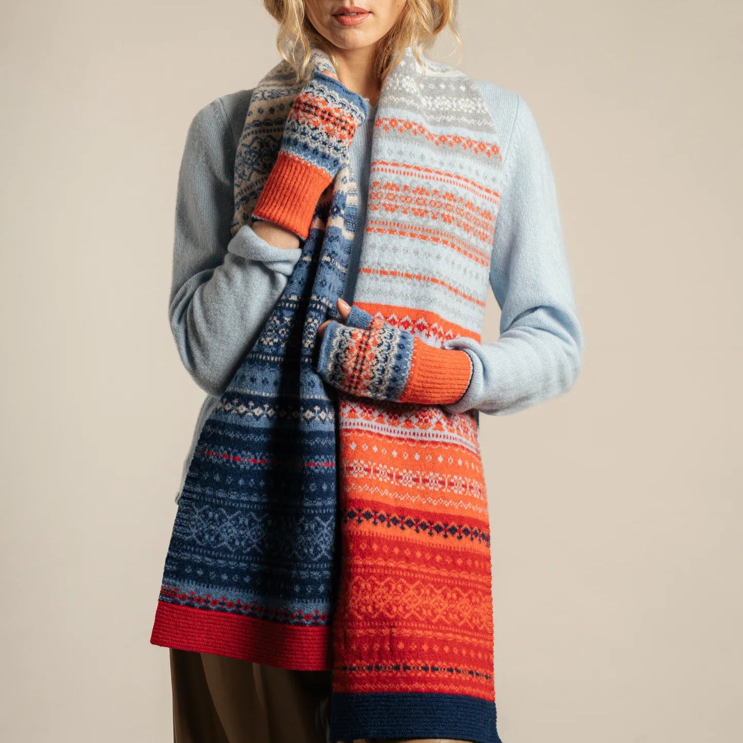 Eribe Alloa scarf in Blue Bella. Merino wool.