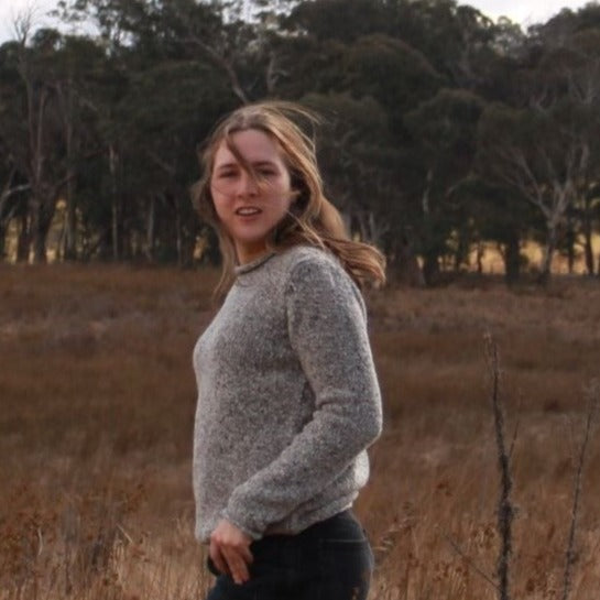 Grey Fleck Jumper - women's.