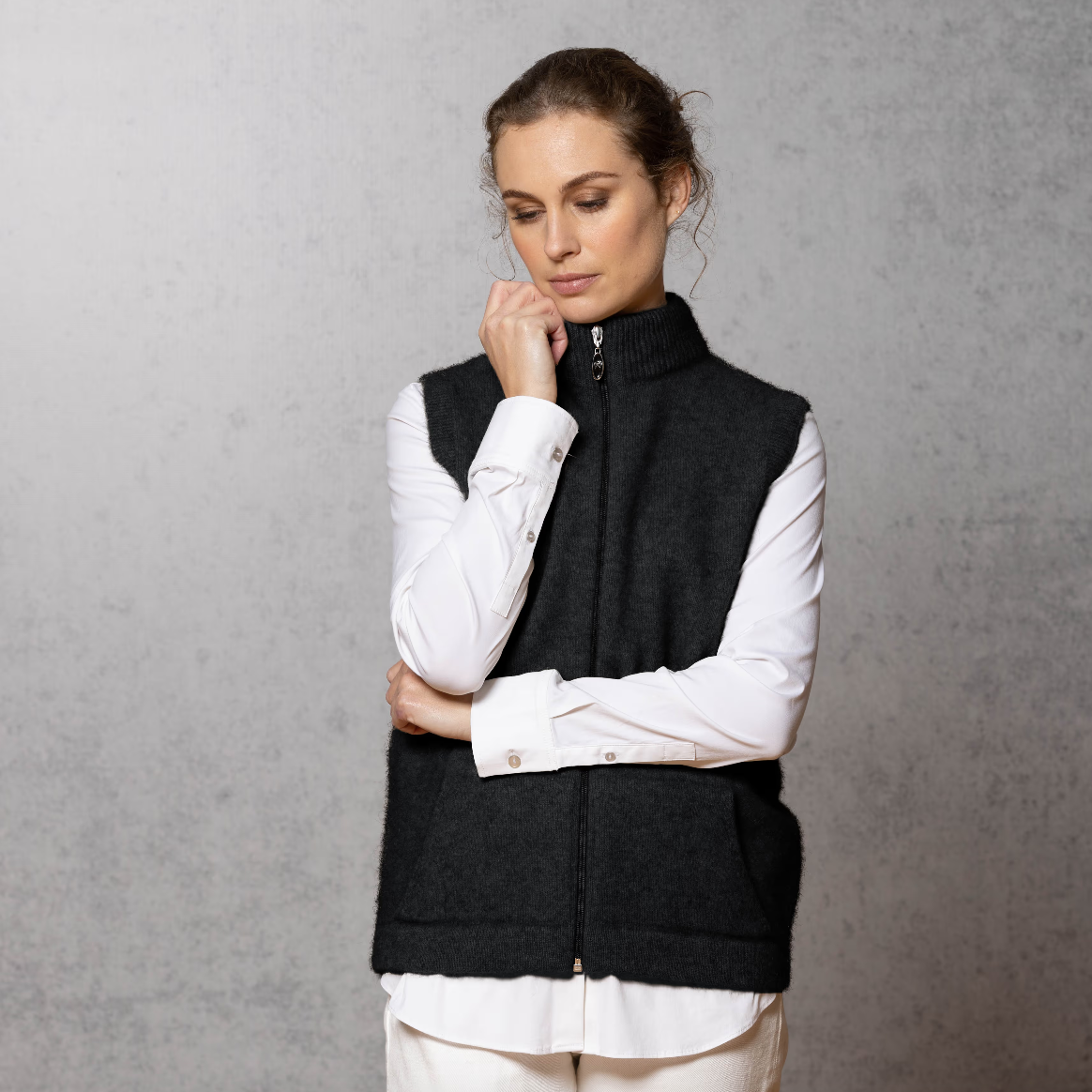 Women's possum and merino, zip up, vest in black