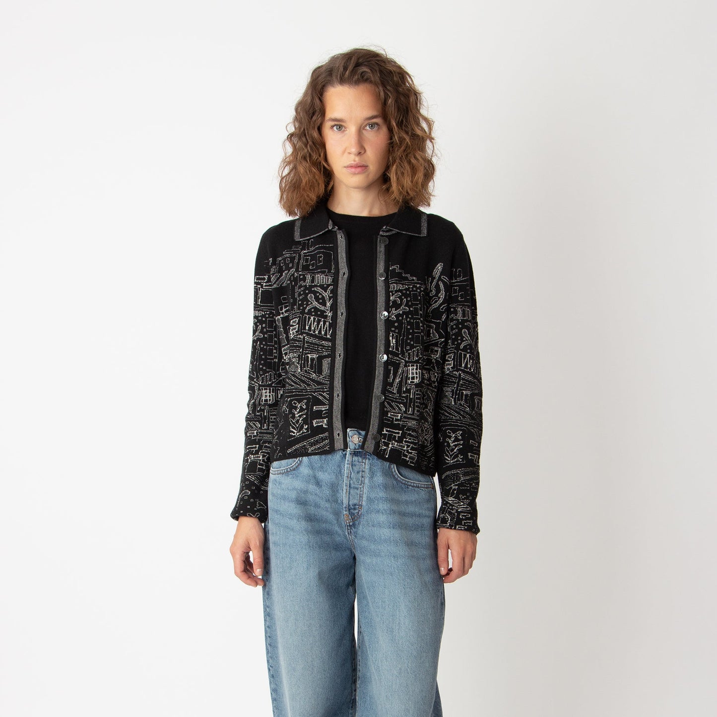 Jacquard jacket favela pattern in black from Ivko woman