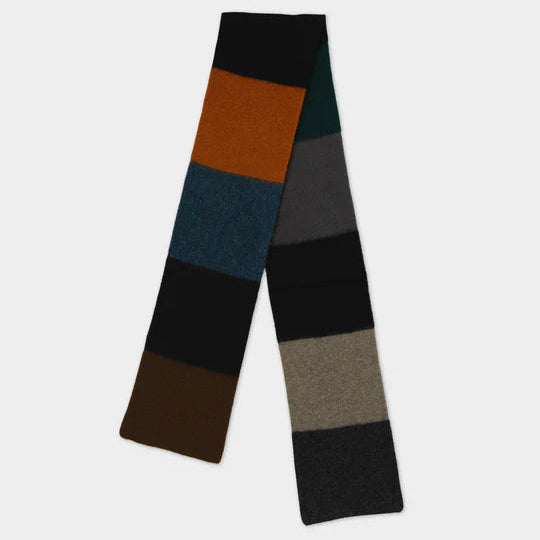 Jo Gordon spot scarf luxury knitwear, merino wool.