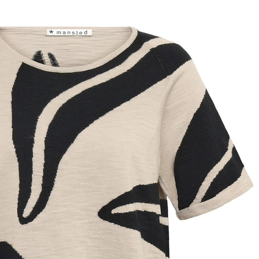 Mansted bold leaf t shirt in black