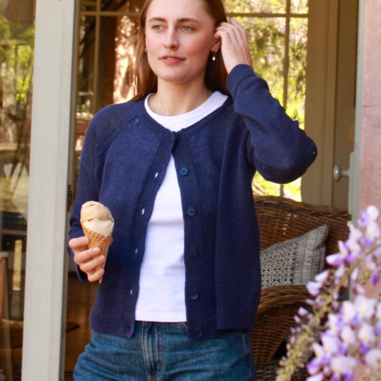 Mansted yas linen cardigan in Navy.