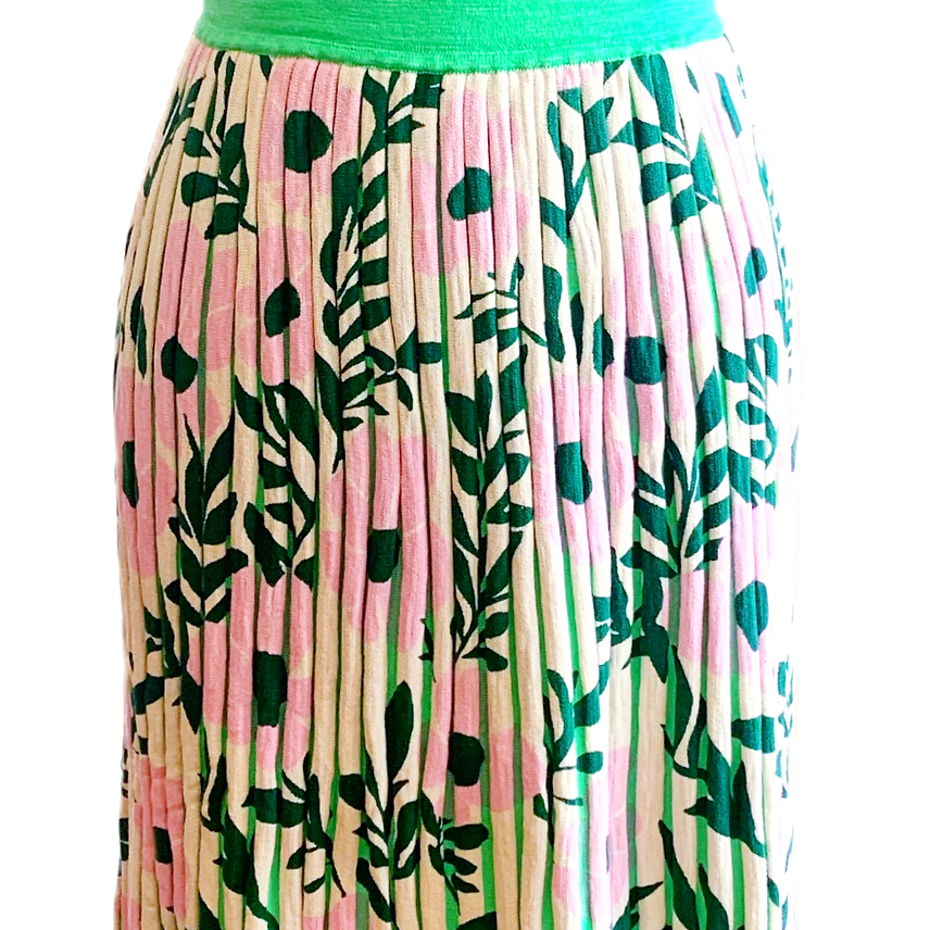 Mansted Skitt - p[ansy in green.