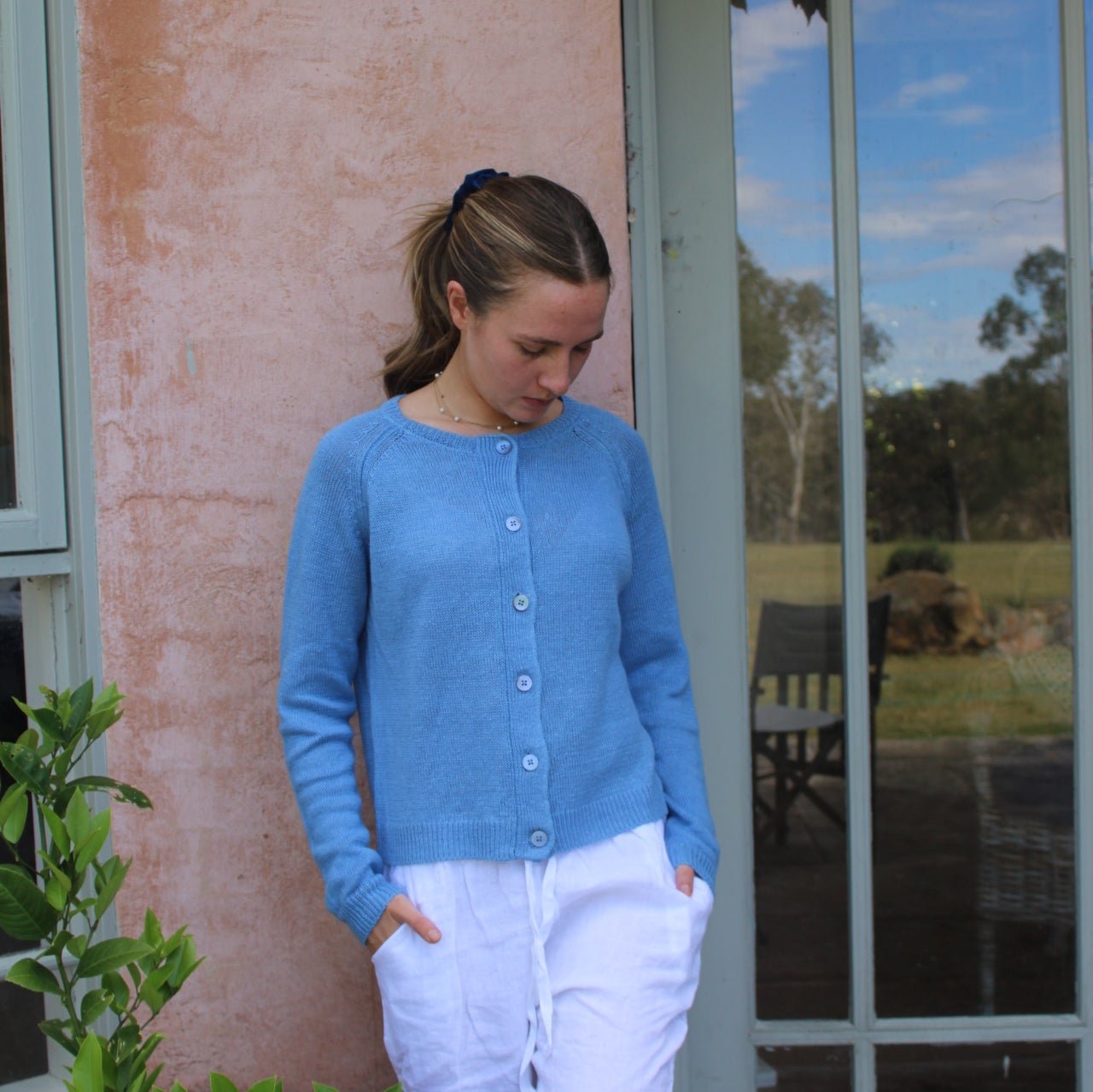 Mansted Yas Cardigan in Dark Sky. Linen Knit.