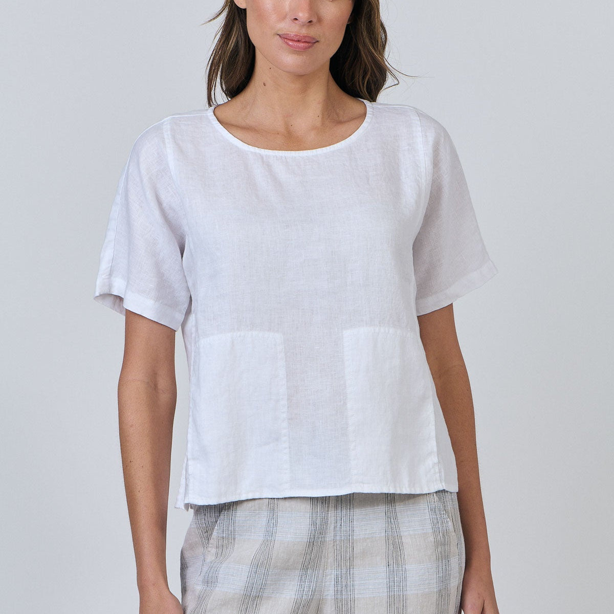 White linen top for women. all natural fibres from Naturals by o & J.