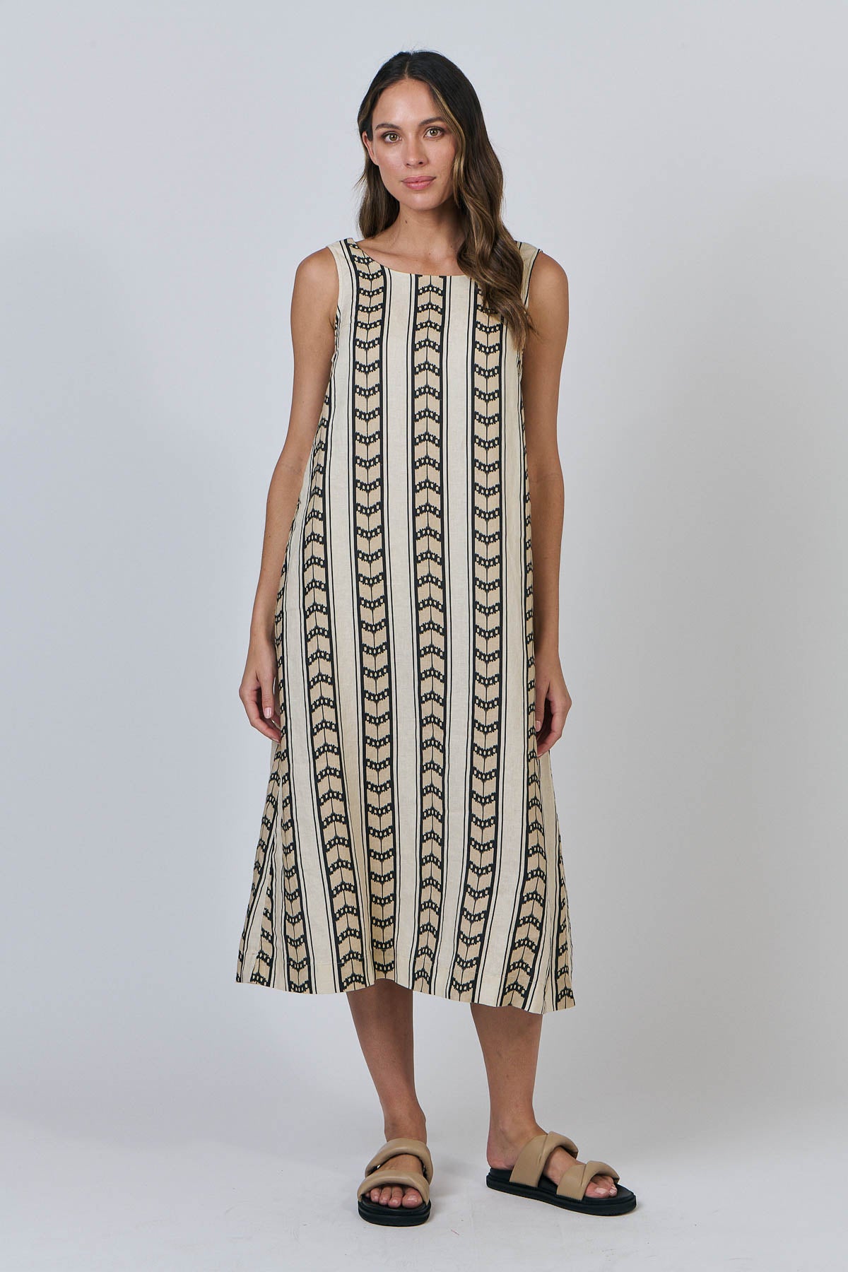 Naturals by o&J all natural fibres linen dress in chevron