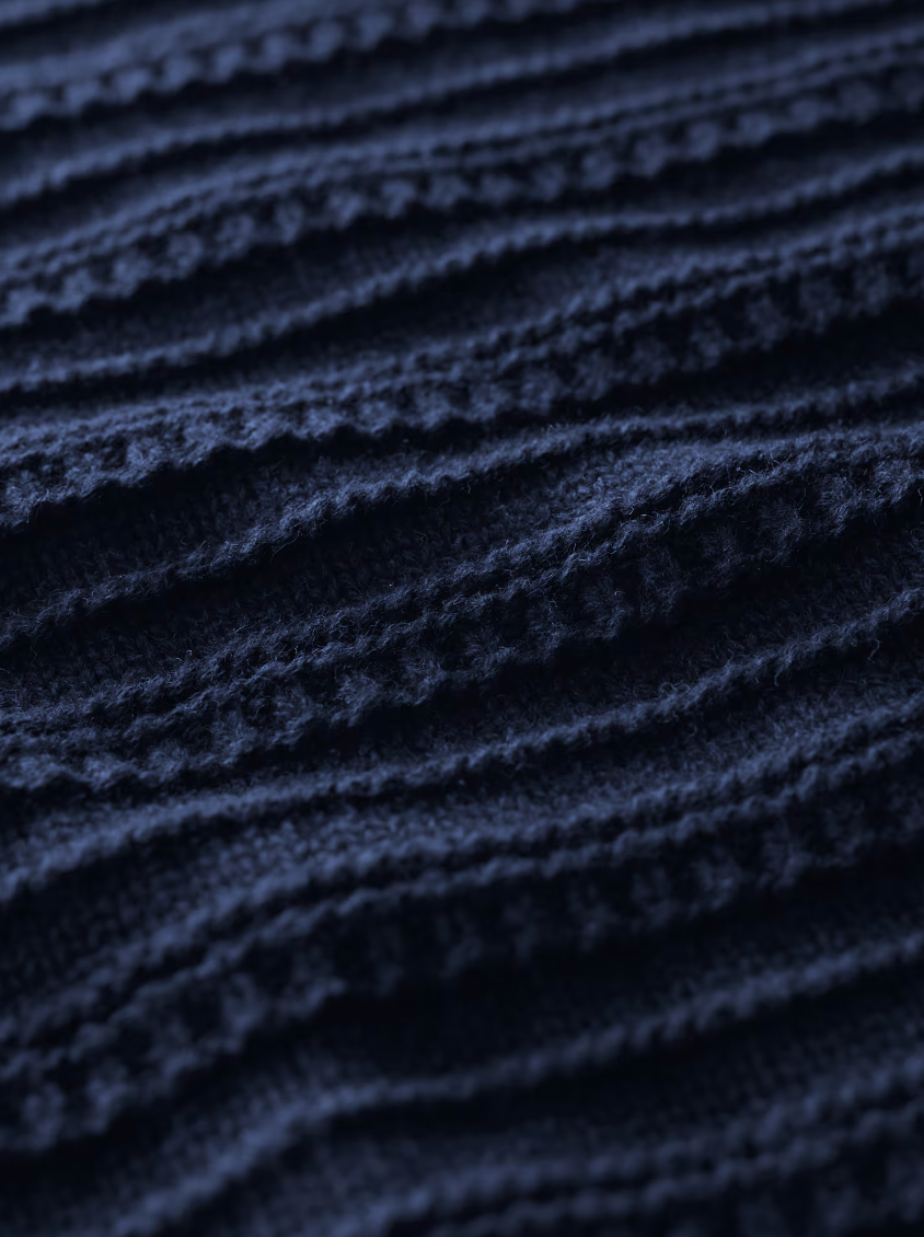 SEASALT's Tepel Vest in Maritime, close up of knit