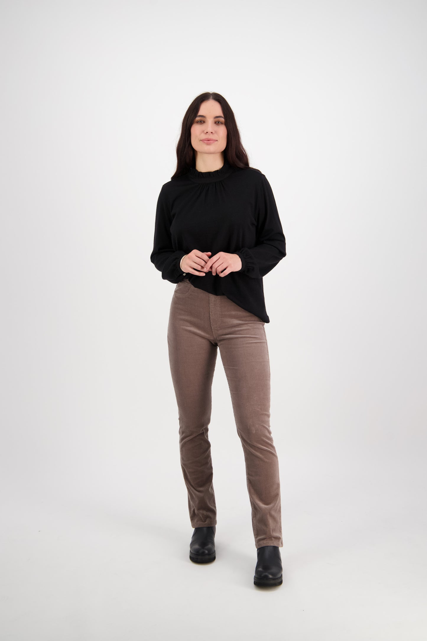 Vassalli Slim leg Pinwale Cord pants for women in Taupe