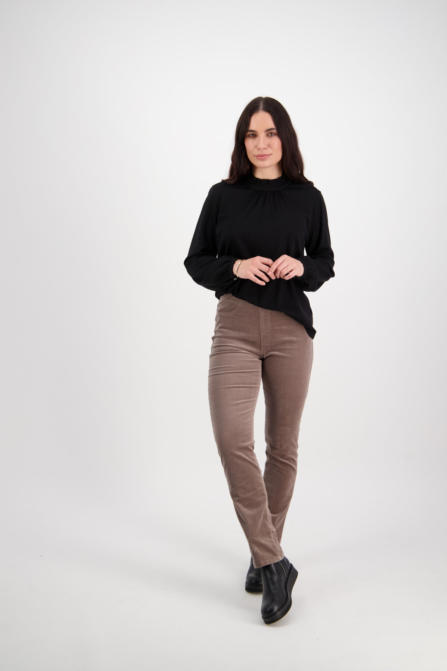 Vassalli Slim leg Pinwale Cord pants for women in Taupe