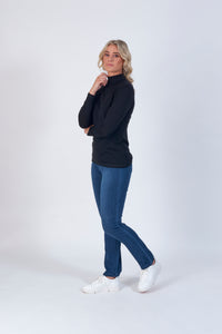 Vassalli Merino High Neck top in Black for women, side view of turtleneck top