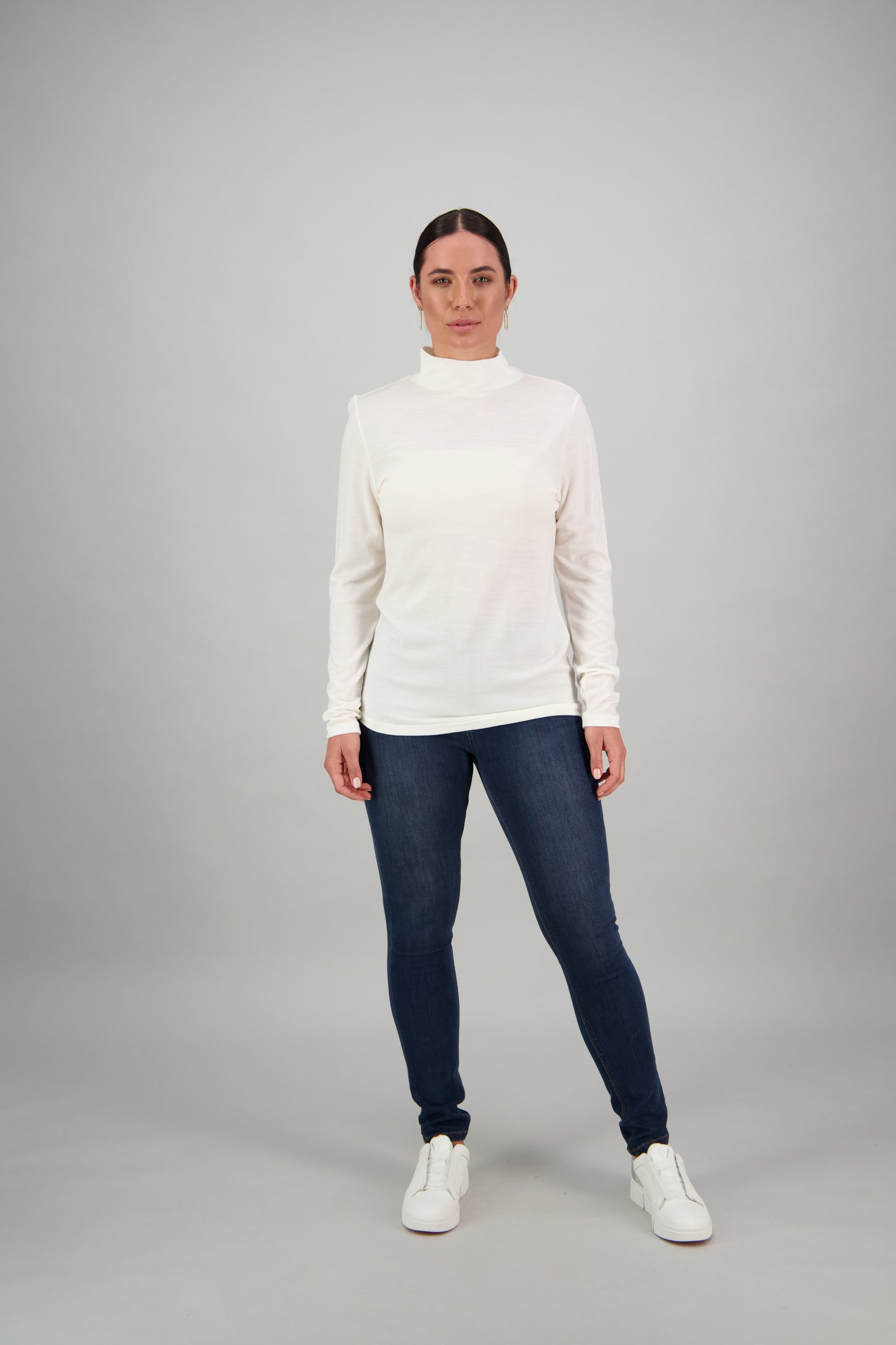 Vassalli Merino High Neck Top for women in Winter White