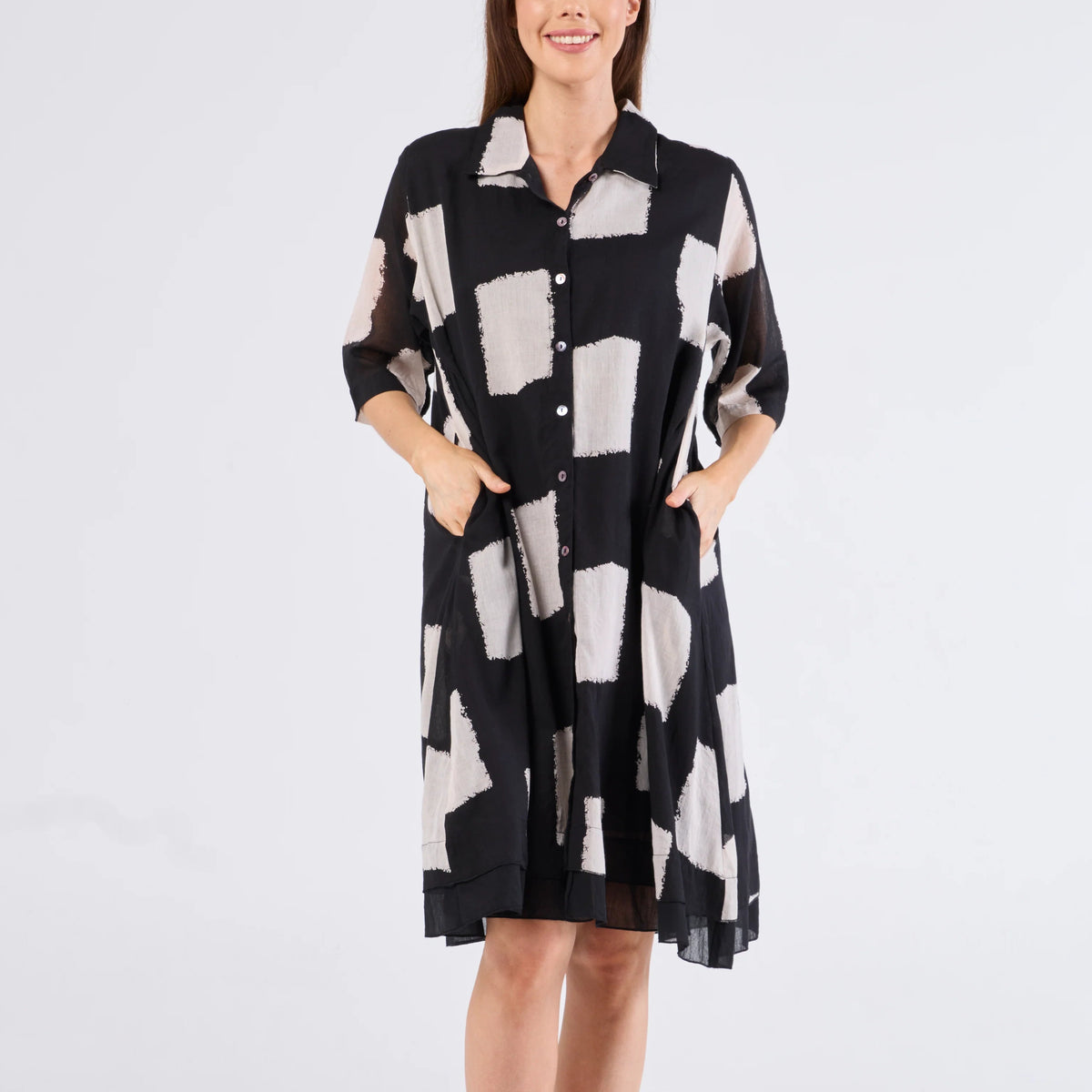 Shirtdress in 100% cotton - Black and white blocks
