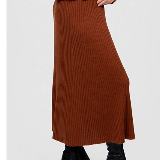 Woman wearing Bridge and Lord's ribbed Flared Skirt in Cognac brown
