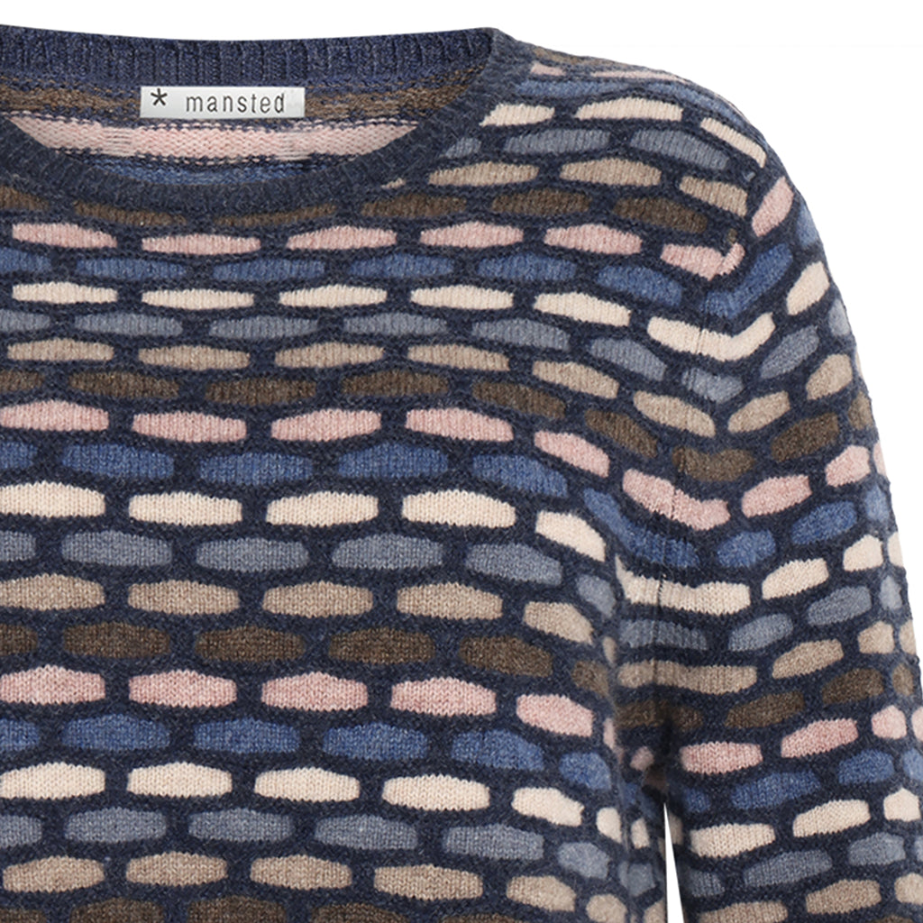 Detail of the Britt woollen sweater in Soft Blue by Mansted