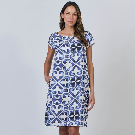 Woman wearing the Linen Shift Dress in Corfu blue by Naturals by O&J