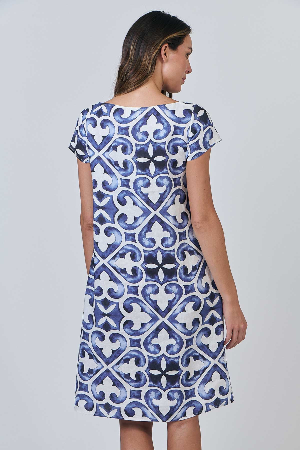 Woman wearing the Linen Shift Dress in Corfu blue by Naturals by O&J
