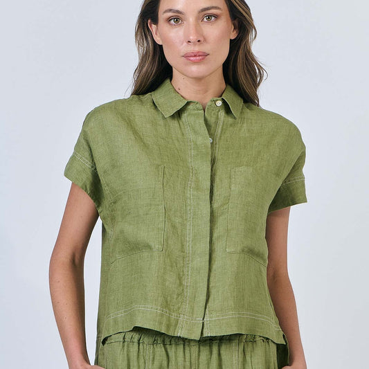 Woman wearing Naturals by O&J's Summer linen Shirt in Moss green