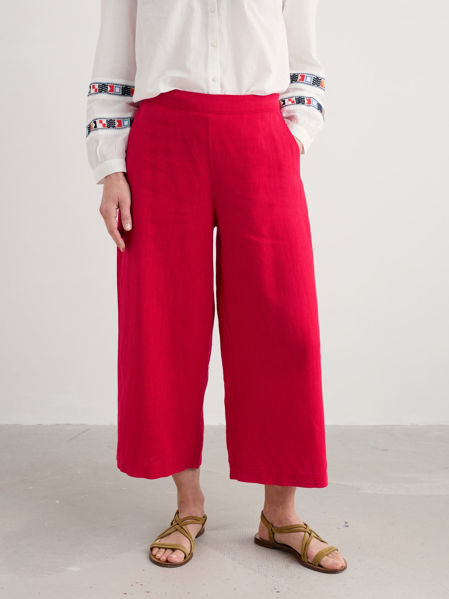 Woman wearing the Merrivale Culottes in Scarlet red by SEASALT