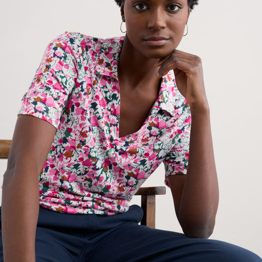 Woman wearing the Short Sleeve Misty Sky cotton jersey Shirt in Blossom Sketch chalk by SEASALT