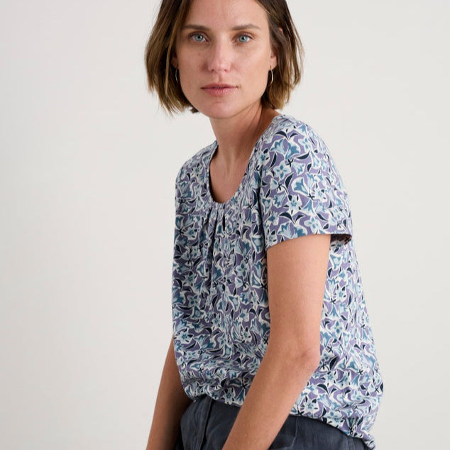 Woman wearing the Appletree Top in Paper Bellflower by SEASALT