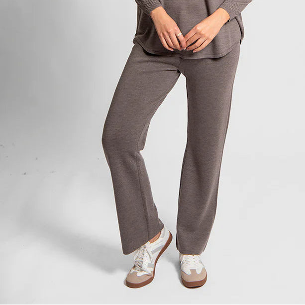 Woman wearing the Bridge and Lord Merino Milano Pants in Latte