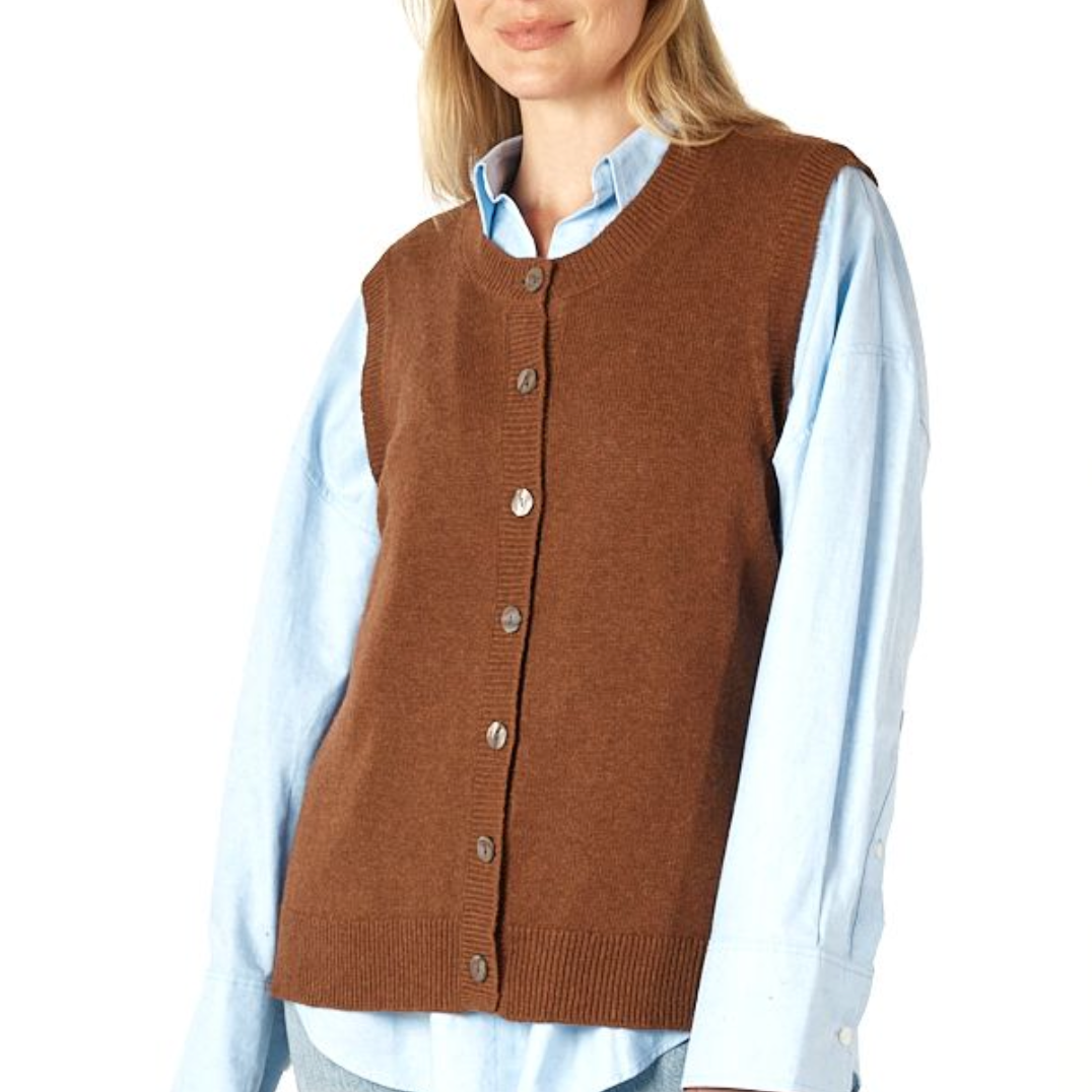 Zaket and Plover's Essential Button Vest in coffee