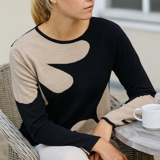 Mansted Leana Top in Black.