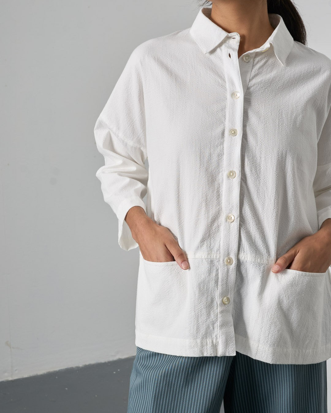 Bibico Anya Relaxed Blouse White Front View Berrimas Overflow