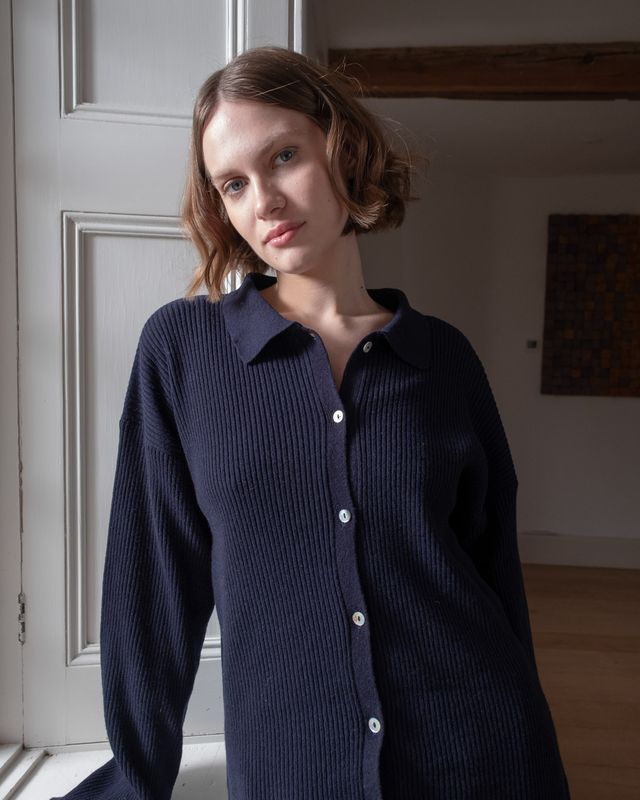 Woollen collared cardigan for women in navy.