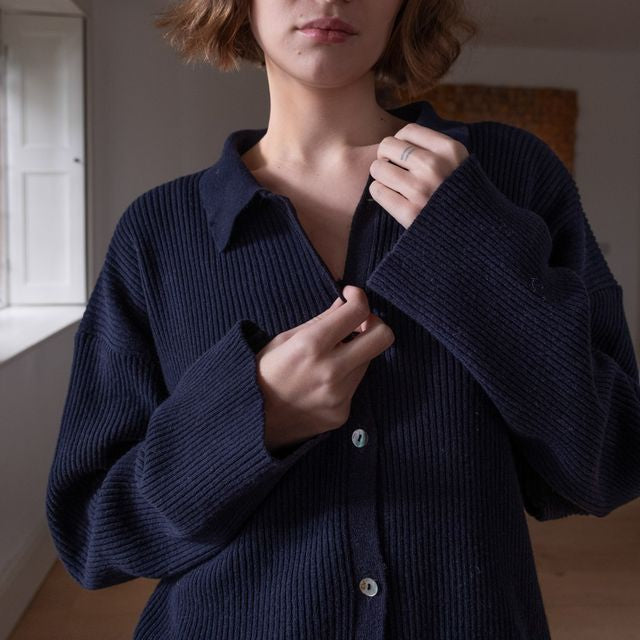 Ribbed wool cardigan for women in Navy.