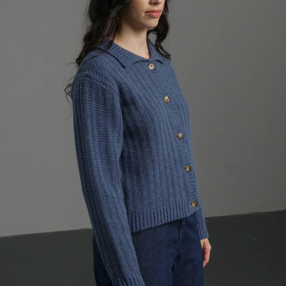 Blue Women's cardigan in 100% quality wool.