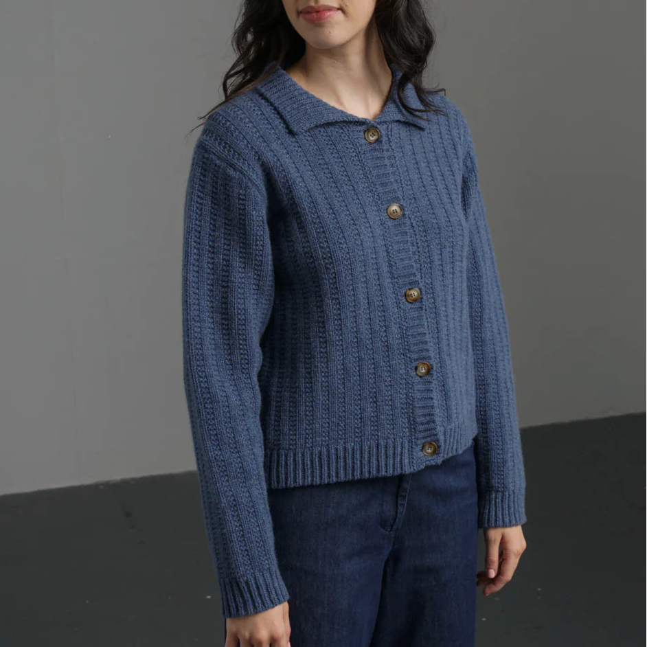 A textured woollen cardigan for women with a collar in blue.