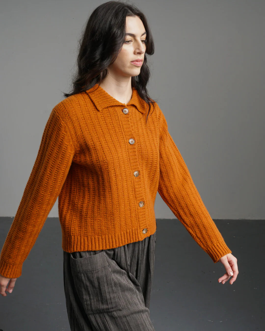 Quality Knitwear - Cropped Orange cardigan for women.