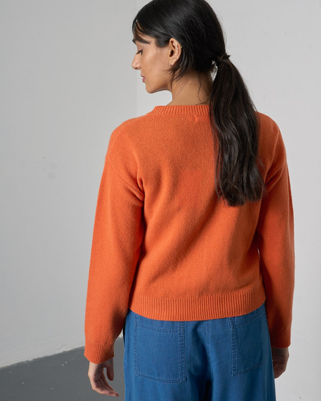 Bibico Eva Classic Cardi Mandarin Back View Berrimas Overflow