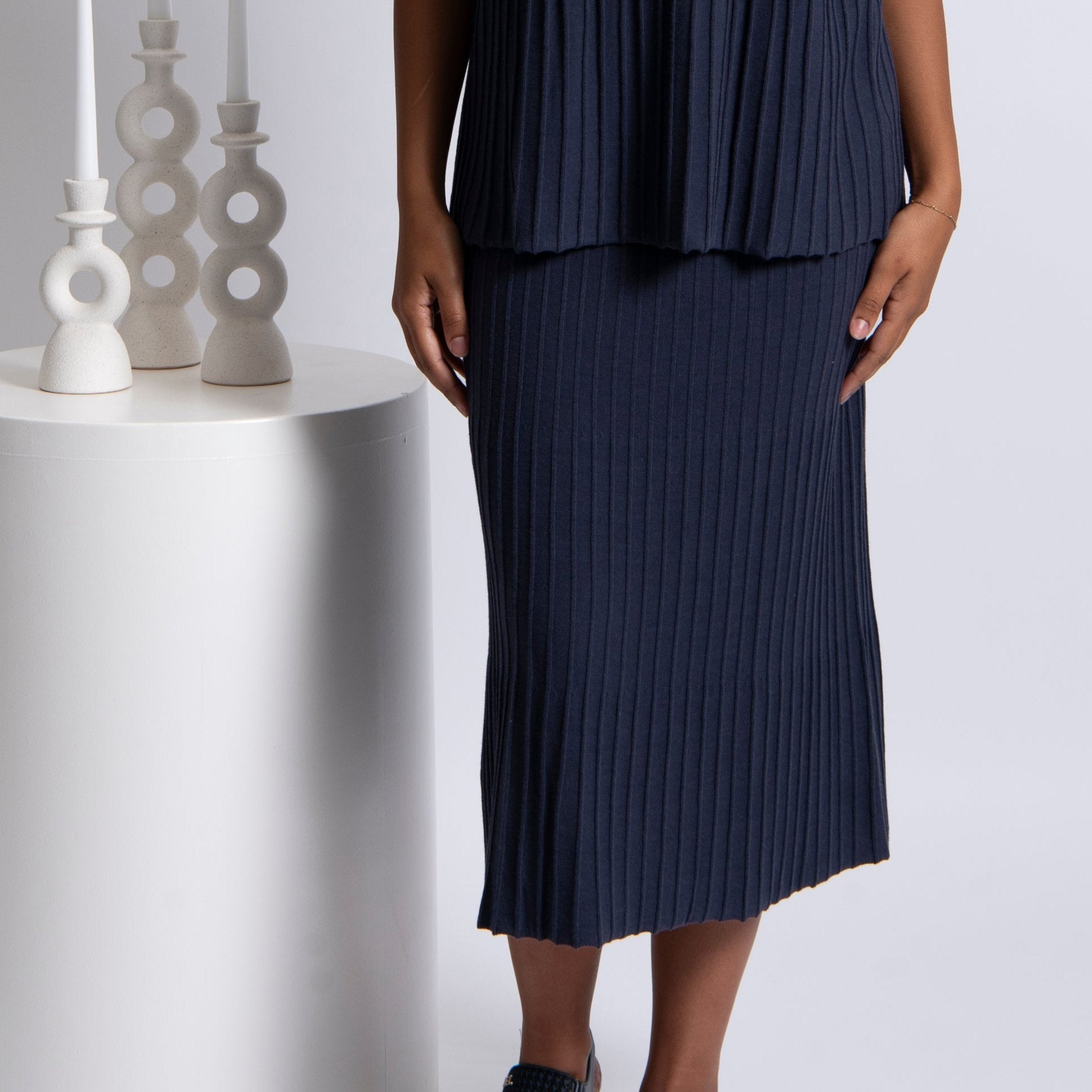Bridge and lord rib skirt in blue.