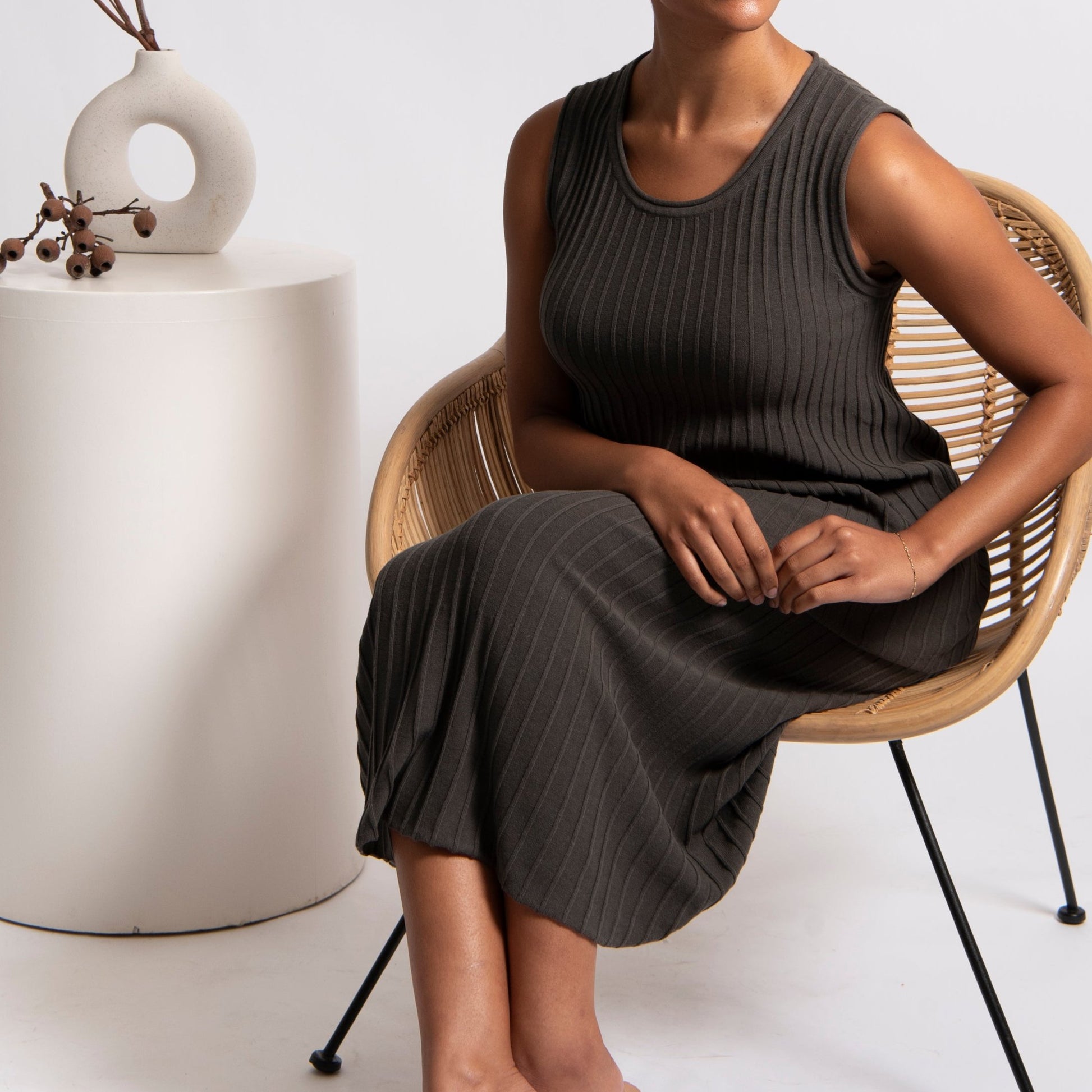 Bridge and Lord knit skirt in olive.