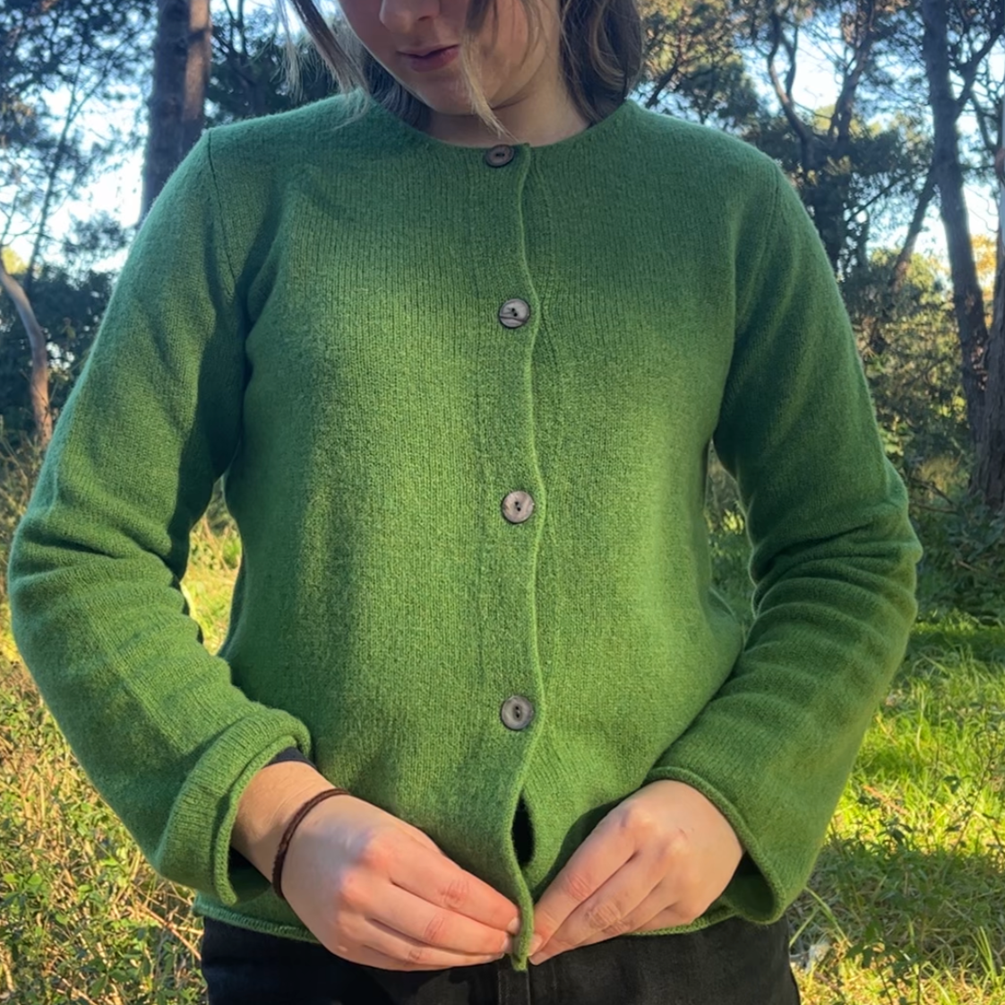 Eribe Corry Cardigan in Green.