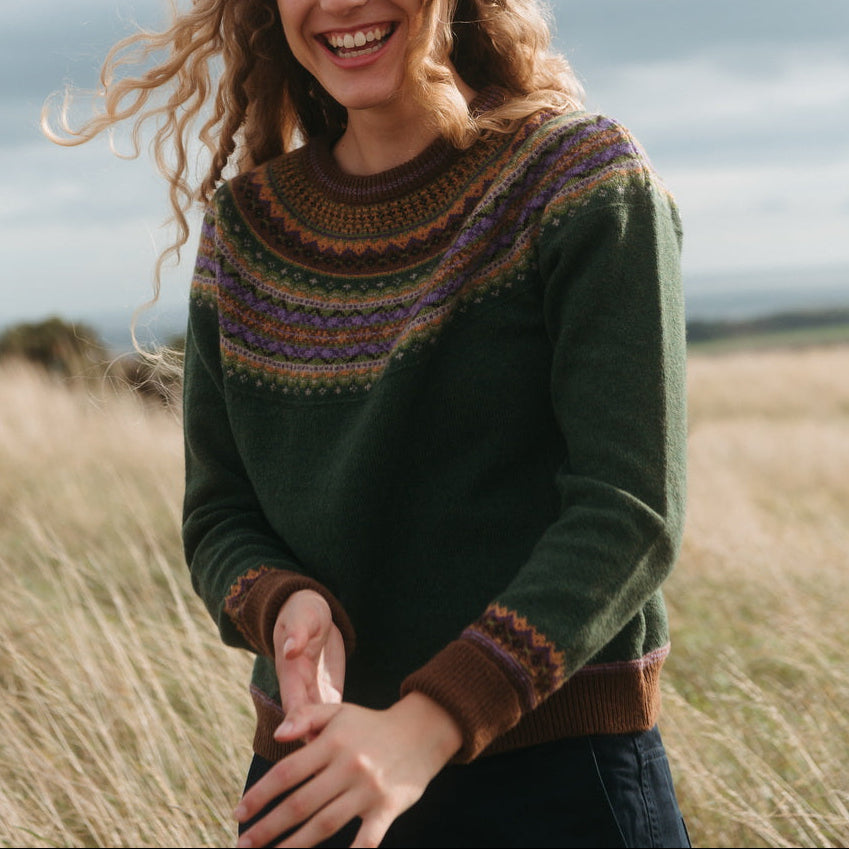 Eribe Short Sweater in Thistle
