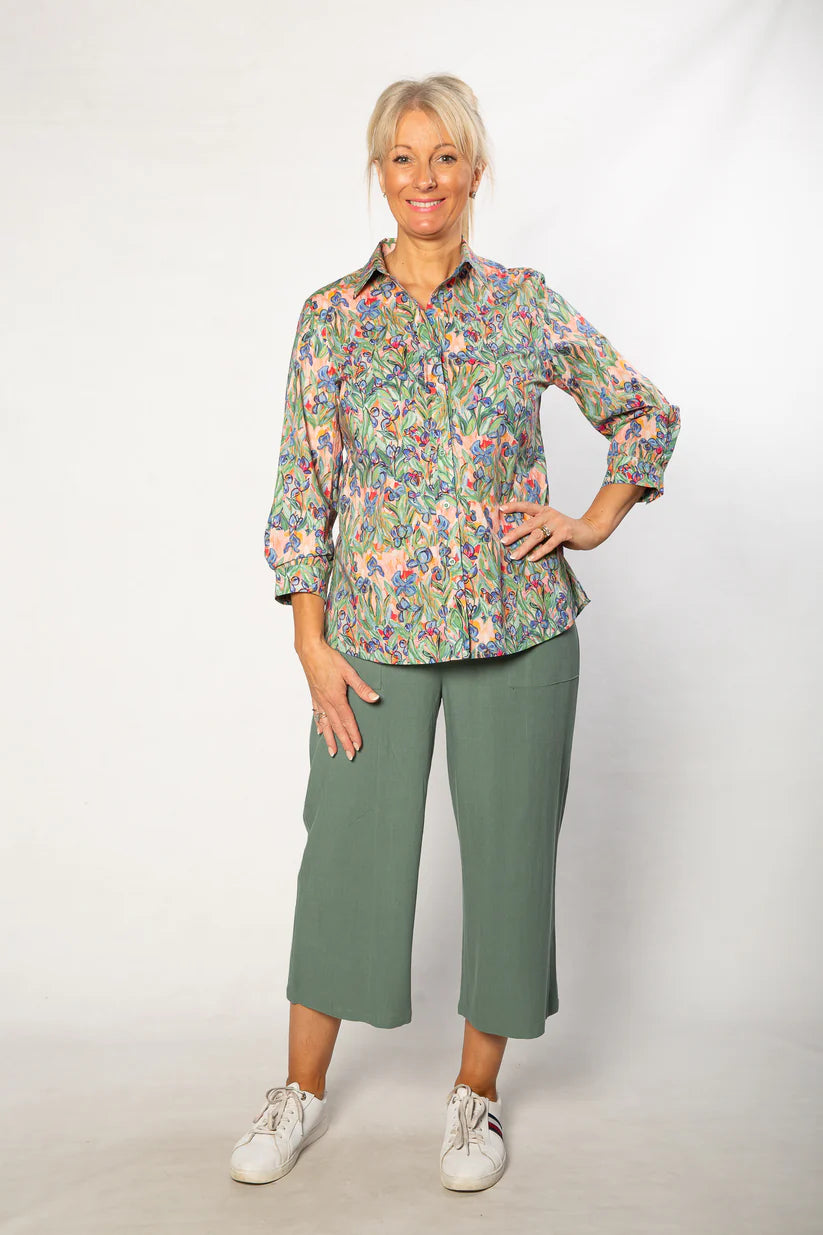 Cotton print shirt for women.