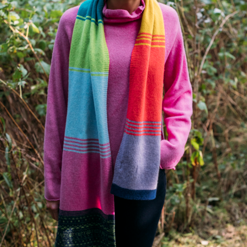 Eribé's Alloa Striped merino Scarf in Molly-Calla. Striped merino wool scarf. Quality knitwear.