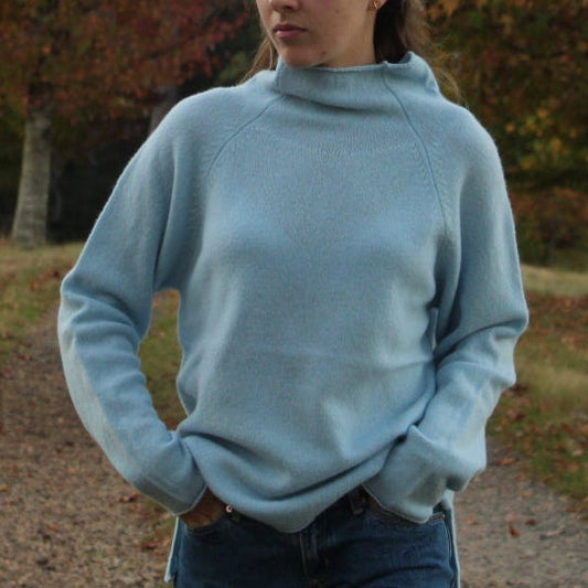 Eribe's Corry Raglan Sweater in Angelite