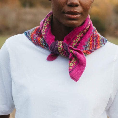 Eribe Fairisle Triangle scarf or eckerchief in pinks